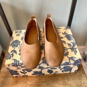 EVERLANE - The Day Glove Flat (Caramel)